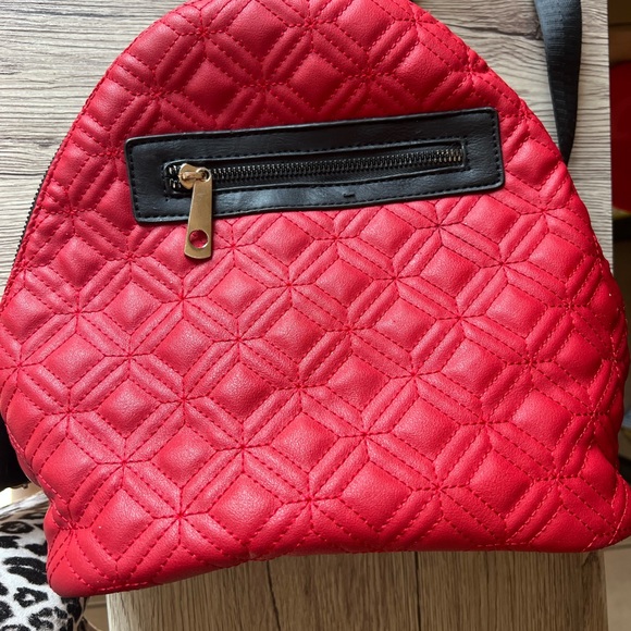 Small backpack - Picture 3 of 6